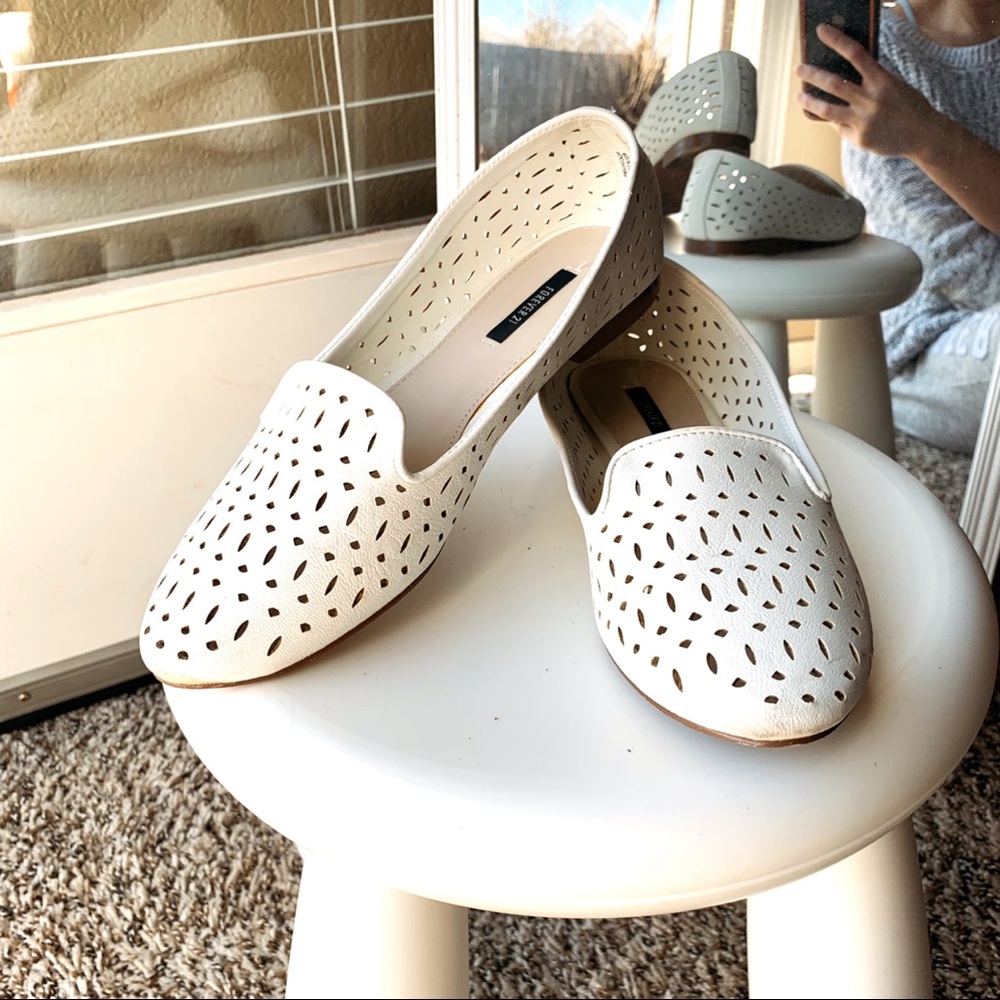 Forever21 white casual flat shoes